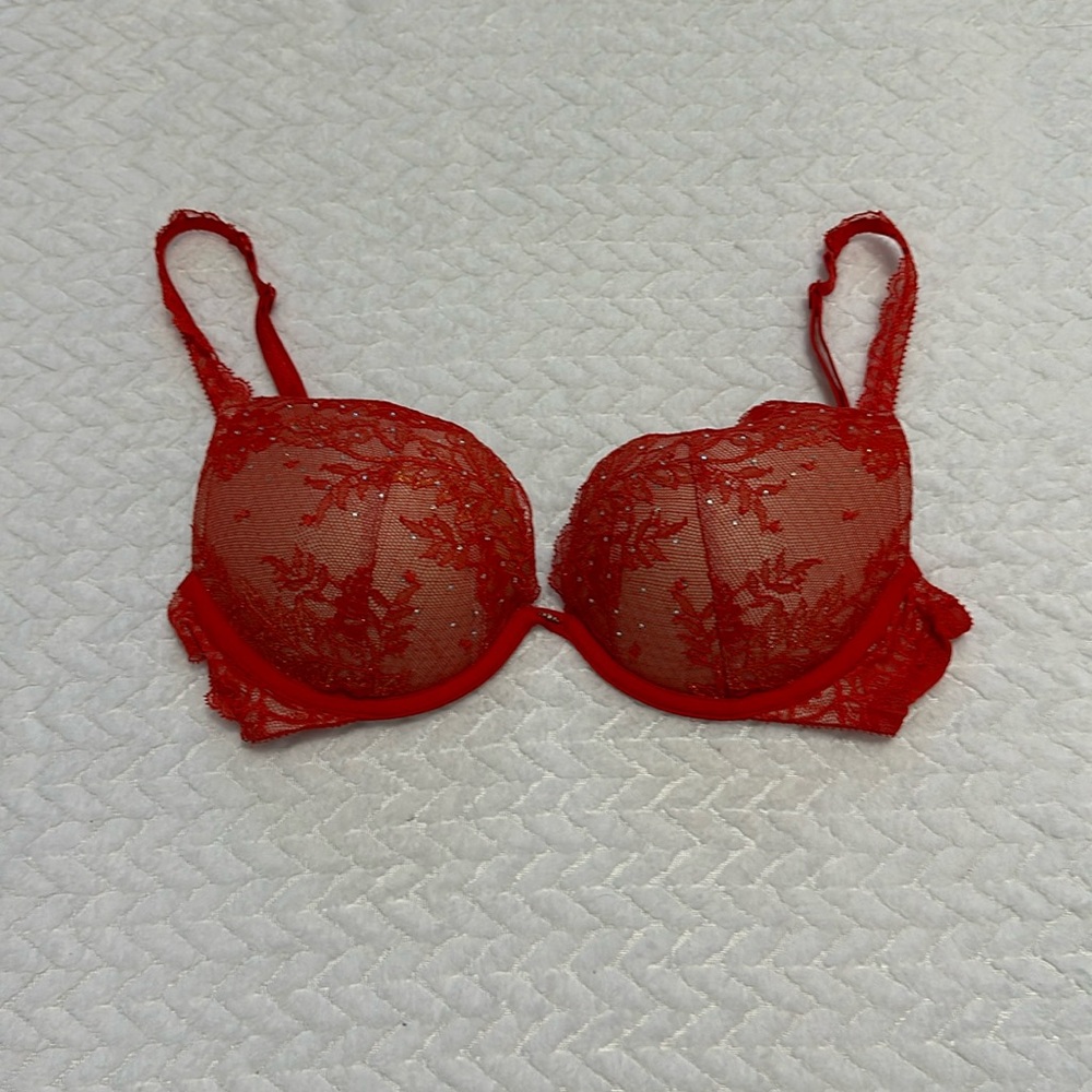 Victoria’s Secret Push-Up Bra  Size 34D